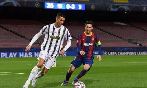 ബാഴ്സയെ തകർത്ത് യുവൻറസ്; ക്രിസ്റ്റ്യാനോക്ക് ഇരട്ട ഗോൾ ബാഴ്സയെ തകർത്ത് യുവൻറസ്; ക്രിസ്റ്റ്യാനോക്ക് ഇരട്ട ഗോൾ