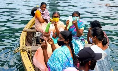 ആവേശത്തോടെ കൊല്ലം ജില്ല വിധിയെഴുതി, പോളിങ് 73.43 ശതമാനം