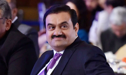 ഭക്ഷ്യധാന്യങ്ങൾ വാങ്ങുകയോ വില തീരുമാനിക്കുകയോ ചെയ്യുന്നില്ല; വിശദീകരണവുമായി അദാനി ഗ്രൂപ്പ്​