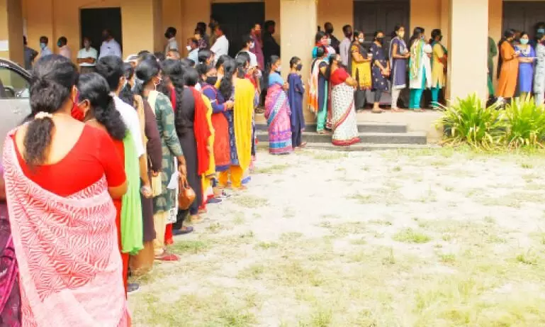 ആവണിപ്പാറയിൽ ബൂത്തില്ലാത്തത്​ വോട്ടർമാരെ വലച്ചു