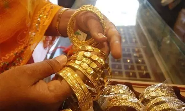 സ്വർണവിപണിയിൽ ചാഞ്ചാട്ടം; ഇന്ന് 240 രൂപ കുറഞ്ഞു