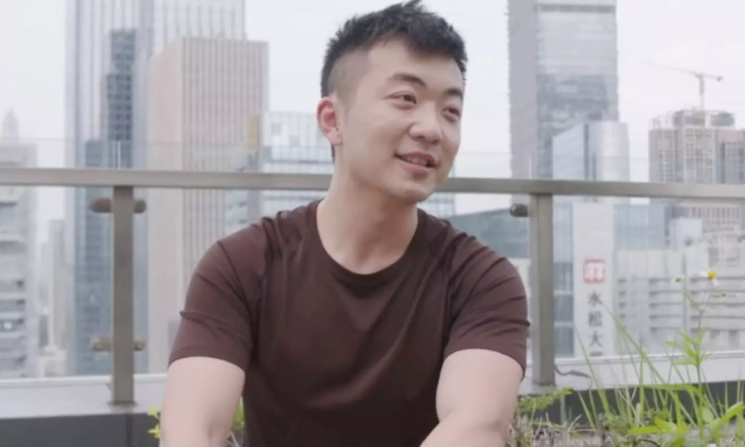 വൺപ്ലസിൽ നിന്നും രാജിവെച്ച കാൾ പേയ്​ എത്തുന്നു സ്റ്റാർട്ടപ്പുമായി; പണമിറക്കുന്നത്​ വമ്പന്മാർ