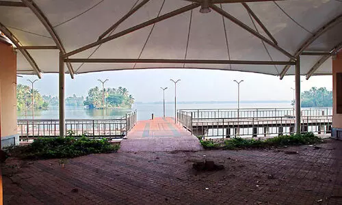 കൊച്ചി വാട്ടർ മെട്രോ: പ്രതീക്ഷയിൽ അരൂക്കുറ്റിയും