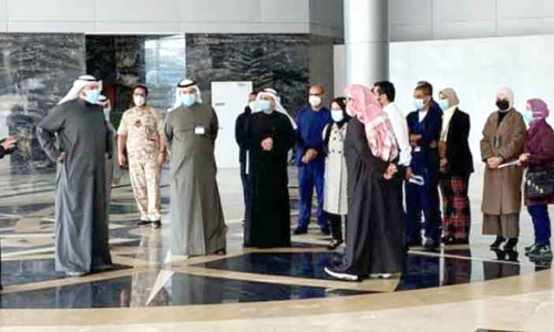 വാക്​സിൻ വിതരണം: ആരോഗ്യമന്ത്രി മിഷ്​രിഫ്​ ഫെയർ ഗ്രൗണ്ട്​ സന്ദർശിച്ചു