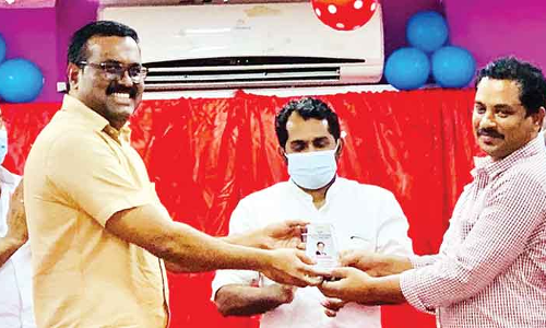 ഐ.വൈ.സി.സി ആദരിച്ചു