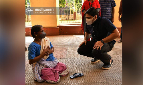 വോട്ടാണ്, കരുതലോടെ വേണം...