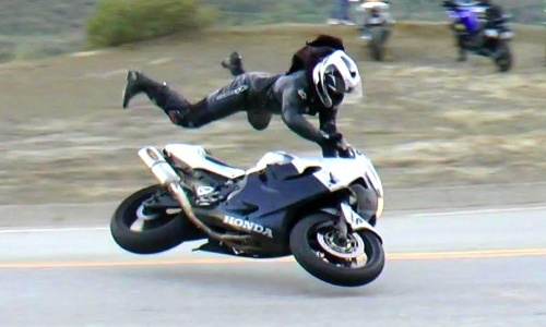 സവാരിക്കാരൻ മനസിൽ കാണു​േമ്പാൾ ബൈക്ക്​ മാനത്ത്​ കാണും; മനസ്​ വായിക്കുന്ന ബൈക്കുകളുമായി ഹോണ്ട