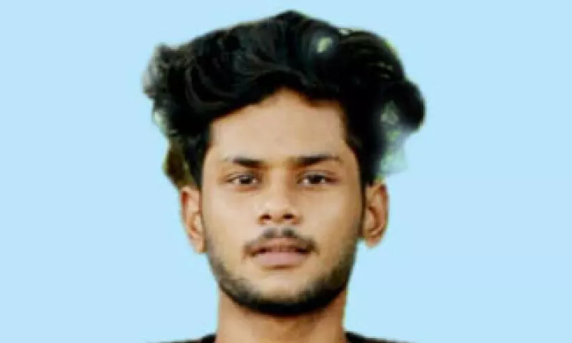 തമിഴ്നാട്ടിൽ ഒഴുക്കിൽപെട്ട് പൊന്മുണ്ടം സ്വദേശി മരിച്ചു തമിഴ്നാട്ടിൽ ഒഴുക്കിൽപെട്ട് പൊന്മുണ്ടം സ്വദേശി മരിച്ചു