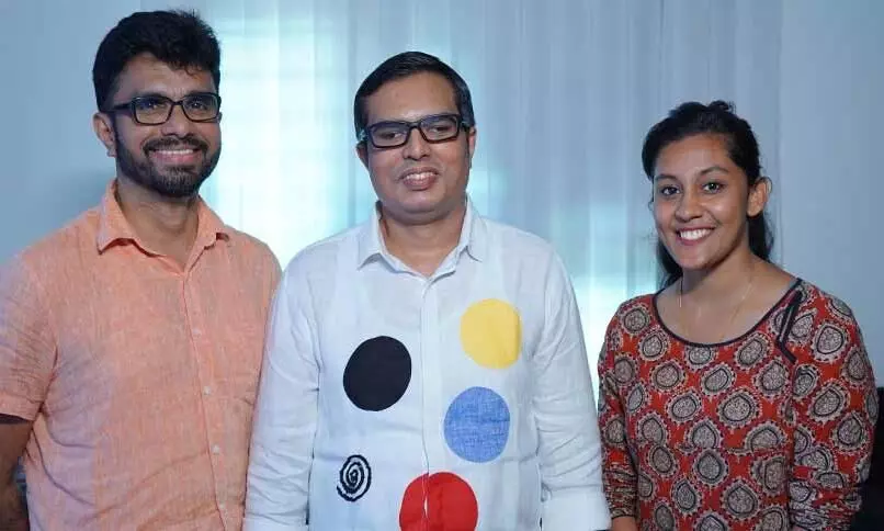 പ്രണയാർദ്രമാം നിലാനദിയുമായി ആര്യ ദയാൽ പ്രണയാർദ്രമാം നിലാനദിയുമായി ആര്യ ദയാൽ