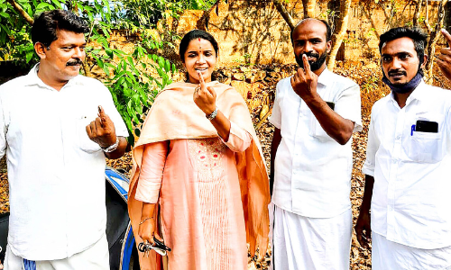 നാല് വാർഡ്; അഞ്ച് സ്ഥാനാർഥികൾ; വോട്ട് ഒരു ബൂത്തിൽ