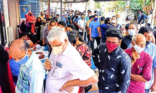 കൊച്ചിയിൽ പോളിങ് കുറഞ്ഞു; കണക്കുകളിൽ പ്രതീക്ഷയർപ്പിച്ച് മുന്നണികൾ കൊച്ചിയിൽ പോളിങ് കുറഞ്ഞു; കണക്കുകളിൽ പ്രതീക്ഷയർപ്പിച്ച് മുന്നണികൾ