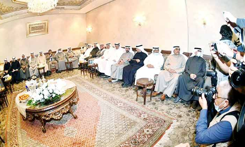 മ​ർ​സൂ​ഖ്​ അ​ൽ ഗാ​നി​മി​നെ​തി​രെ 37 എം.​പി​മാ​ർ യോ​ഗം ചേ​ർ​ന്നു