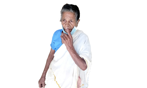 നൂറാം വയസ്സിലും ആദിവാസി മുത്തശ്ശി രാജമ്മ വോട്ട്​ മുടക്കിയില്ല