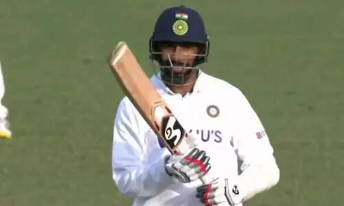 ബുംറക്ക്​ ബാറ്റിങ്ങിലു​മുണ്ടെടാ പിടി; ഓസീസിനെ പഞ്ഞിക്കിട്ട്​ ഇന്ത്യ