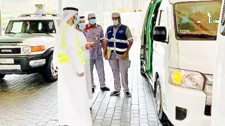 നിയമം ലംഘിച്ച് സർവിസ് നടത്തിയ 42 വാടക ബസുകൾക്ക് പിഴ ചുമത്തി നിയമം ലംഘിച്ച് സർവിസ് നടത്തിയ 42 വാടക ബസുകൾക്ക് പിഴ ചുമത്തി