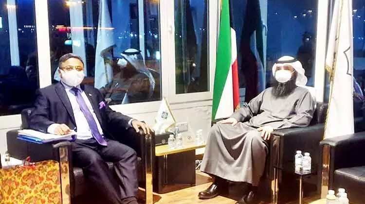 അംബാസഡർ കെ.എസ്.ഇ ചെയർമാനുമായി കൂടിക്കാഴ്ച നടത്തി അംബാസഡർ കെ.എസ്.ഇ ചെയർമാനുമായി കൂടിക്കാഴ്ച നടത്തി