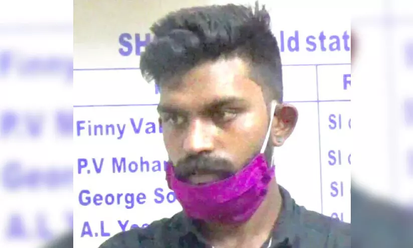 വിവാഹവാഗ്ദാനം നൽകി പീഡനം: വിവാഹിതനായ യുവാവ് അറസ്റ്റിൽ വിവാഹവാഗ്ദാനം നൽകി പീഡനം: വിവാഹിതനായ യുവാവ് അറസ്റ്റിൽ