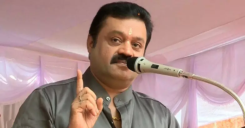 വ്യാജരേഖ ചമച്ച് പുതുച്ചേരിയിൽ വാഹനങ്ങൾ രജിസ്റ്റർ ചെയ്ത കേസ്: സുരേഷ് ഗോപി കോടതിയിൽ ഹാജരായി വ്യാജരേഖ ചമച്ച് പുതുച്ചേരിയിൽ വാഹനങ്ങൾ രജിസ്റ്റർ ചെയ്ത കേസ്: സുരേഷ് ഗോപി കോടതിയിൽ ഹാജരായി