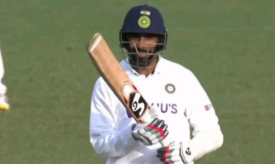 ബുംറക്ക് ബാറ്റിങ്ങിലുമുണ്ടെടാ പിടി; ഓസീസിനെ പഞ്ഞിക്കിട്ട് ഇന്ത്യ ബുംറക്ക് ബാറ്റിങ്ങിലുമുണ്ടെടാ പിടി; ഓസീസിനെ പഞ്ഞിക്കിട്ട് ഇന്ത്യ