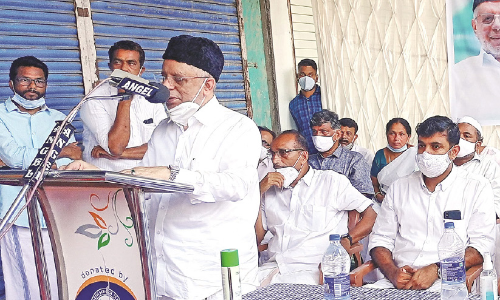 എല്‍.ഡി.എഫ് ഭരണം തികഞ്ഞ പരാജയം –ഹൈദരലി ശിഹാബ് തങ്ങള്‍