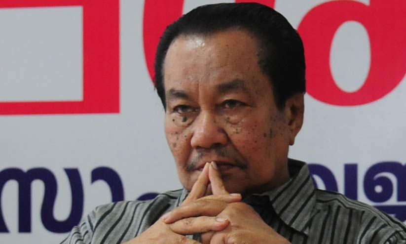 മലയാളത്തിലെ ഏറ്റവും മികച്ച ദേശ പുരാവൃത്തമാണ് തൃക്കോട്ടൂര്‍ പെരുമ, യു.എ. ഖാദറിന്‍റെ വിയോഗം കനത്ത നഷ്ടം -ചെന്നിത്തല