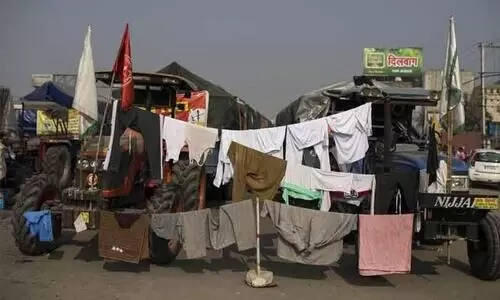 DSGMC sets up shelter homes for farmers at Singhu border