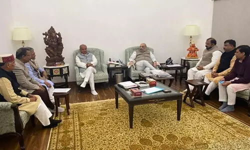Union Ministers Narendra Singh Tomar, Som Parkash meet Amit Shah