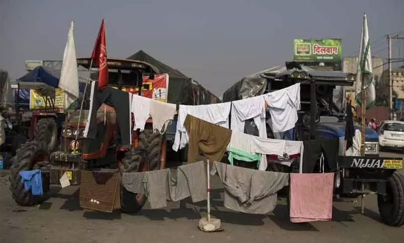 DSGMC sets up shelter homes for farmers at Singhu border DSGMC sets up shelter homes for farmers at Singhu border