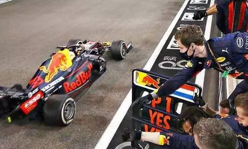 ഫോർമുല വൺ കാറോട്ടം: യാസ്​ മറീനയിൽ വെർസ്​റ്റാപ്പെൻ തന്നെ താരം