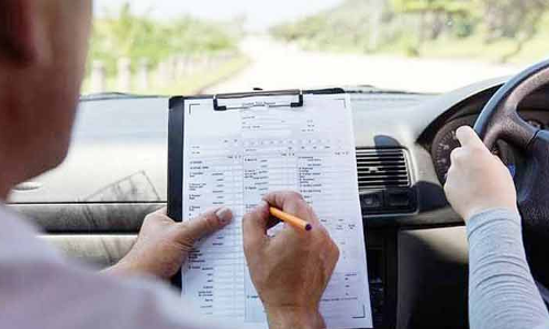 റാസല്‍ഖൈമയില്‍ പുതിയ നിയമം:  ഡ്രൈവിങ്​ ലൈസന്‍സിന് 15 ദിവസ പരിശീലനം നിർബന്ധം