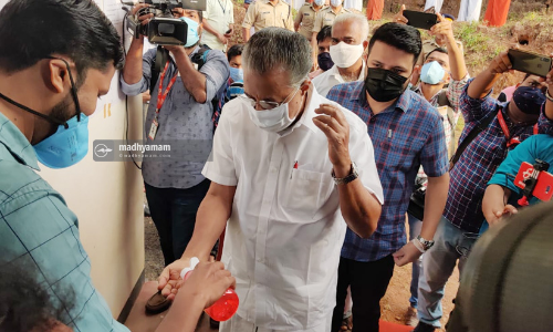 വെൽഫെയർ പാർട്ടിയുമായുള്ള യു.ഡി.എഫ് ബന്ധം ലീഗിൻെറ അടിത്തറയിളക്കും -മുഖ്യമന്ത്രി