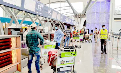 ഒമാനിൽനിന്നുള്ള മടക്കം:  രജിസ്​റ്റർ ചെയ്​തത്​ 41,000ത്തിലധികം വിദേശികൾ