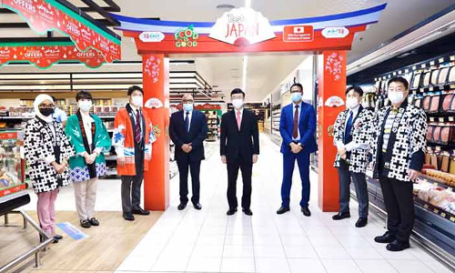 ലു​ലു​വി​ൽ ജാ​പ്പ​നീ​സ്​ ഭ​ക്ഷ്യ​മേ​ള