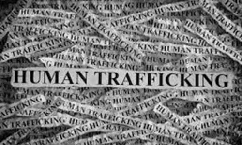 മ​നു​ഷ്യ​ക്ക​ട​ത്ത്: മൂ​ന്നു പേ​ര്‍ പി​ടി​യി​ല്‍