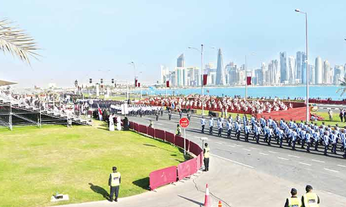 ദേ​ശീ​യ​ദി​നം അ​രി​കി​ൽ; നാ​ടൊ​രു​ങ്ങു​ന്നു