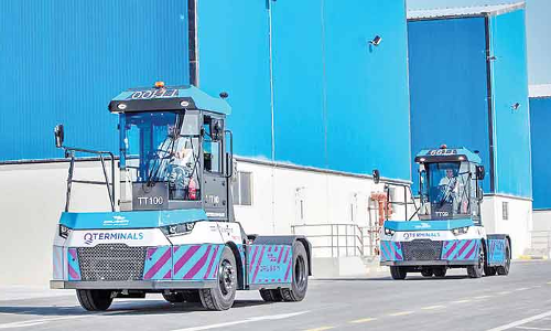 രാ​​ജ്യ​​ത്ത്​ ഉ​​ണ്ടാ​​ക്കി​​യ ആ​​ദ്യ ഇ​​ല​​ക്​​​ട്രി​​ക്​ വാ​​ഹ​​ന​​ങ്ങ​​ൾപ​​രീ​​ക്ഷ​​ണ ഓ​​ട്ടം ന​​ട​​ത്തി