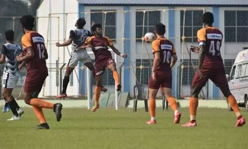 ഐ.​എ​ഫ്.​എ ഷീ​ൽ​ഡ്​ കപ്പ്​​: മു​ഹ​മ്മ​ദ​ൻ​സി​നോ​ട്​ തോ​റ്റ്​ ഗോ​കു​ലം പു​റ​ത്ത്​