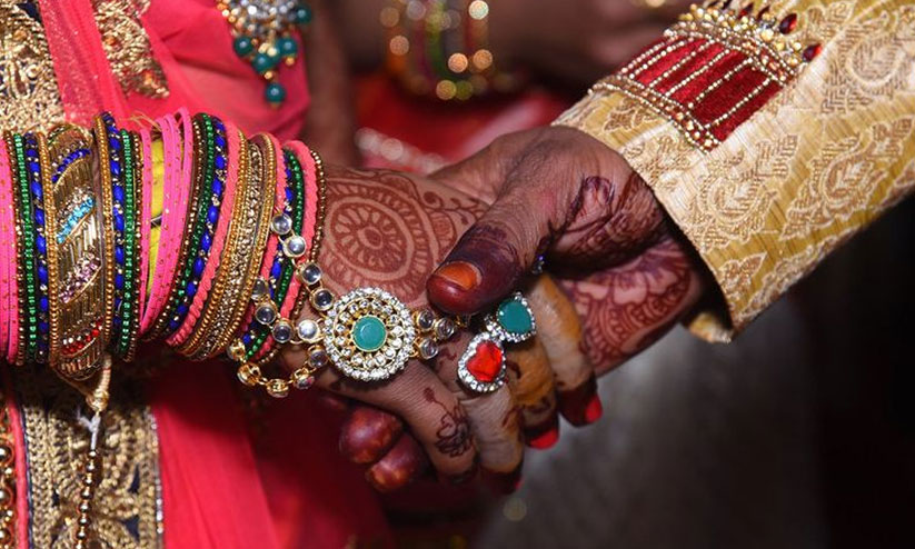 അമ്മക്കും മകൾക്കും ഒരേ വേദിയിൽ മാംഗല്യം അമ്മക്കും മകൾക്കും ഒരേ വേദിയിൽ മാംഗല്യം