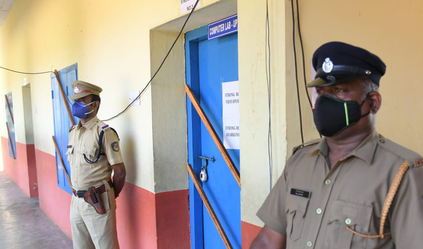 വയനാട് ജില്ലയിൽ ഏഴു വോട്ടെണ്ണല് കേന്ദ്രങ്ങൾ വയനാട് ജില്ലയിൽ ഏഴു വോട്ടെണ്ണല് കേന്ദ്രങ്ങൾ