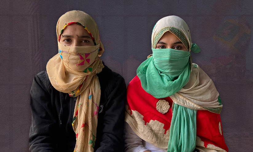 പീഡനം, ഷോക്കടിപ്പിക്കൽ, ബലാത്സംഗ ഭീഷണി.... യു.പി പൊലീസിെൻറ ക്രൂരത വിവരിച്ച് കുടുംബം പീഡനം, ഷോക്കടിപ്പിക്കൽ, ബലാത്സംഗ ഭീഷണി.... യു.പി പൊലീസിെൻറ ക്രൂരത വിവരിച്ച് കുടുംബം