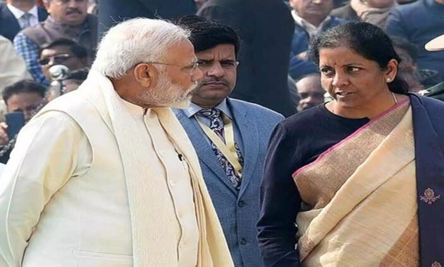 കോർപ്പറേറ്റ്​ നികുതി കുറച്ചതിലെ നഷ്​ടം 1.45 ലക്ഷം കോടി; ഇന്ധനനികുതി ഏറ്റവും ഉയരത്തിൽ