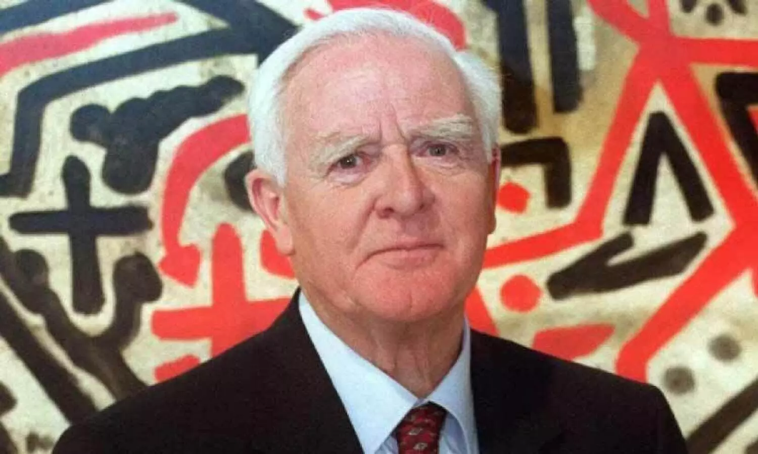 ചാ​ര​നാ​യ നോ​വ​ലി​സ്​​റ്റ്​ ജോ​ൺ ലി ​കാ​റെ ഓ​ർ​മ​യാ​യി