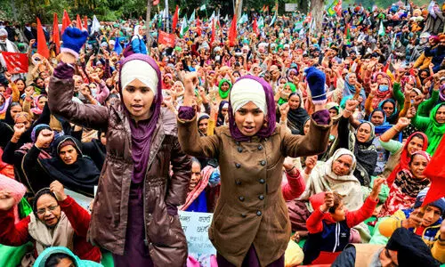 വീര്യംകൂട്ടി കർഷകർ; ഭിന്നിപ്പിക്കാൻ സർക്കാർ വീര്യംകൂട്ടി കർഷകർ; ഭിന്നിപ്പിക്കാൻ സർക്കാർ