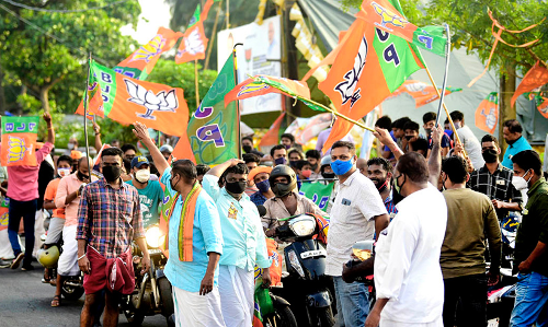 അമിത പ്രതീക്ഷയുമായി ബി.ജെ.പി അമിത പ്രതീക്ഷയുമായി ബി.ജെ.പി