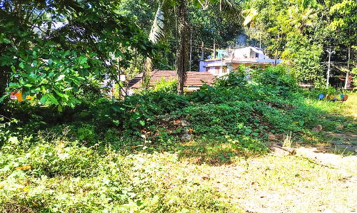 ഹൈടെക് കാലത്തും പൂഞ്ഞാർ സർക്കാർ സ്കൂളിന്​ അവഗണന