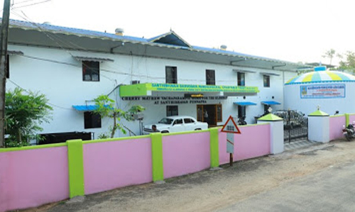 ശാ​ന്തി​ഭ​വ​നി​െ​ല അ​തി​ക്ര​മം മൂ​ന്നു​പേ​ർ​ക്കെ​തി​രെ കേ​സ്​