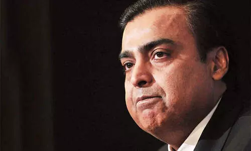 കൃത്രിമമായി ലാഭമുണ്ടാക്കി; മുകേഷ്​ അംബാനിക്ക്​ 40 കോടി പിഴയിട്ട്​ സെബി