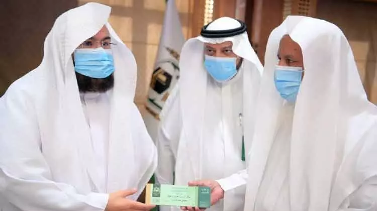 മദീന പള്ളിയിൽ പ്രവേശിക്കാൻ കാർഡ് സംവിധാനം മദീന പള്ളിയിൽ പ്രവേശിക്കാൻ കാർഡ് സംവിധാനം