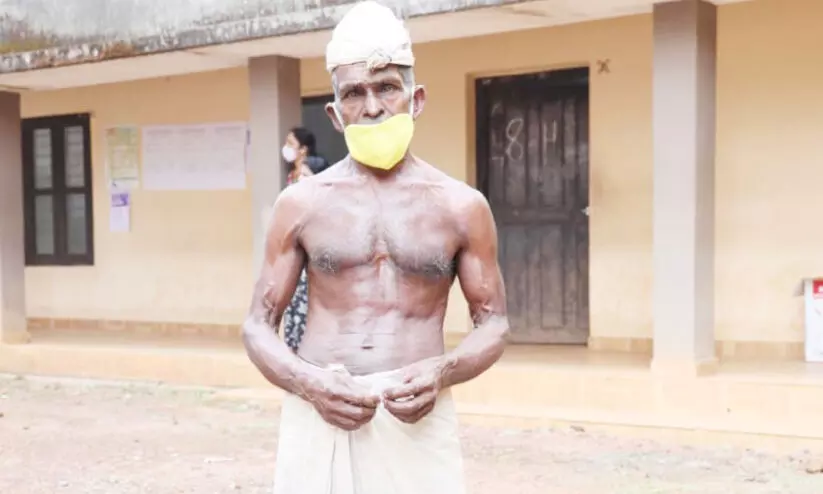 പാടത്ത്​ നിന്ന്​ നേരെ പോളിങ്​ ബൂത്തിലേക്ക്​