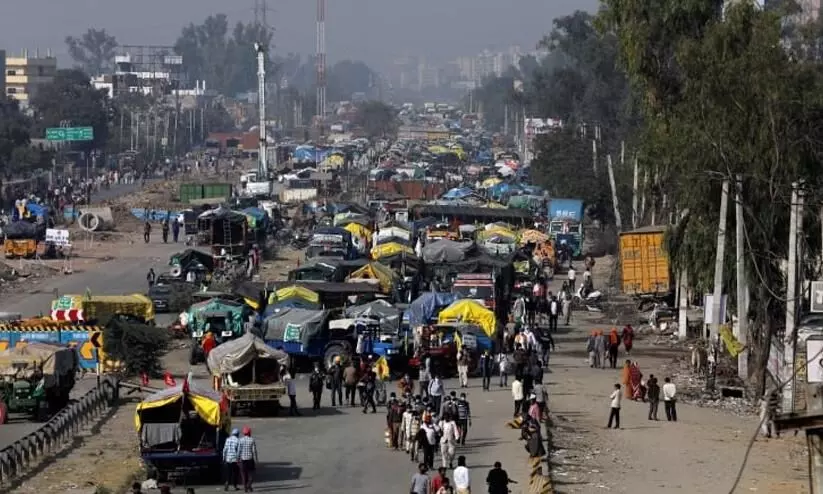 പ്രതിഷേധത്തിൽ പ​െങ്കടുത്ത്​ മടങ്ങിയ കർഷകർ വാഹനാപകടത്തിൽ മരിച്ചു